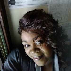 Meet your Posher, Mesha